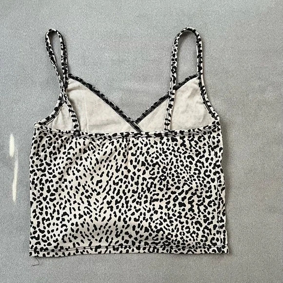Cheetah crop top - Picture 4 of 4